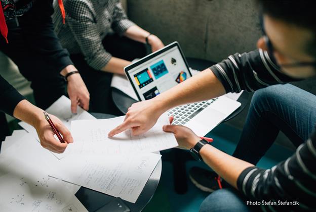 Contrat étudiant jobiste