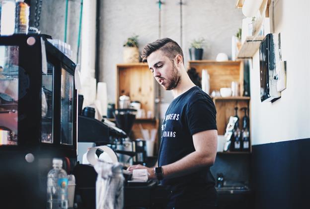 Job de vacances si tu arrêtes les études